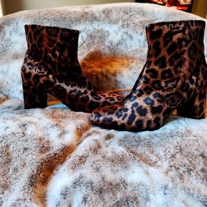 Leopard Print Velvet Torrid Ankle Boots 10.5 W